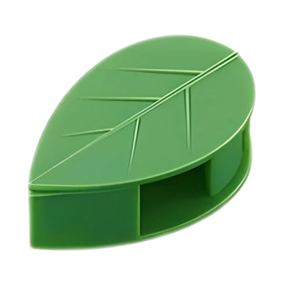 Grüner, blattförmiger Pflanzenclip aus Kunststoff mit eingeprägten Blattadern – dekoratives Zubehör für Pflanzen oder Kabelmanagement.